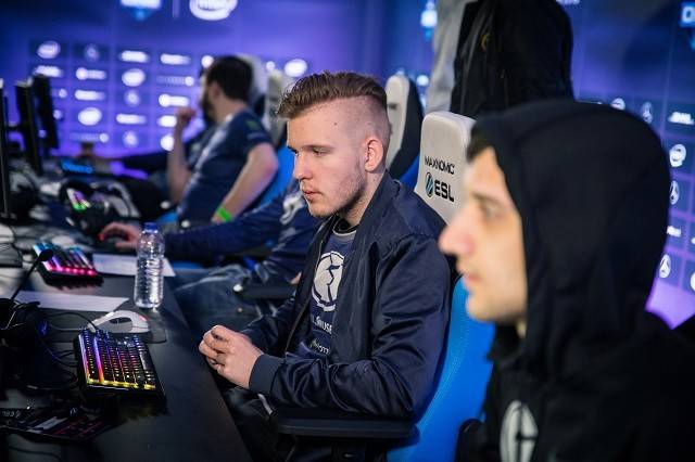 OMG官方：打野选手Heng正式加入战队！