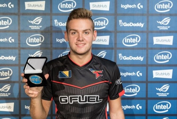 痛击老东家，iboy率VG挺进德杯八强